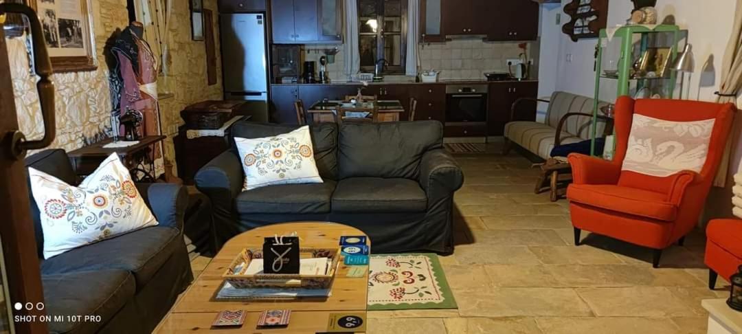 폴리스 Aliki'S House 1+ 2 게스트하우스 외부 사진